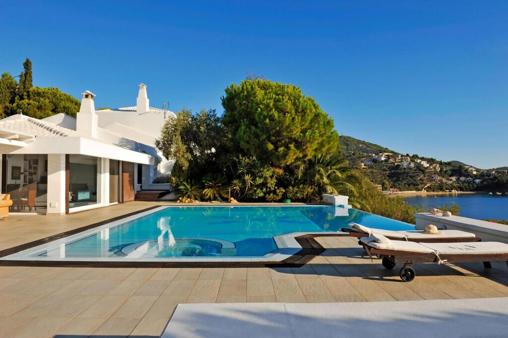 Super Luxury Skiathos Villa Seven Stunning Bedroom Suites Villa Daphne Achliades Achladies  Екстериор снимка